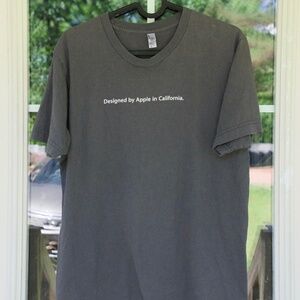 Apple Company Store “Designed by Apple in California” Gray T-Shirt Medium